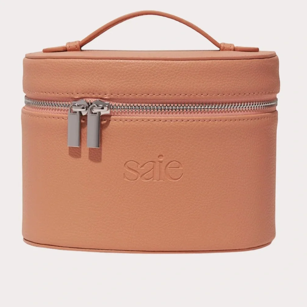 NWT Saie mini vanity case in Peach Nude